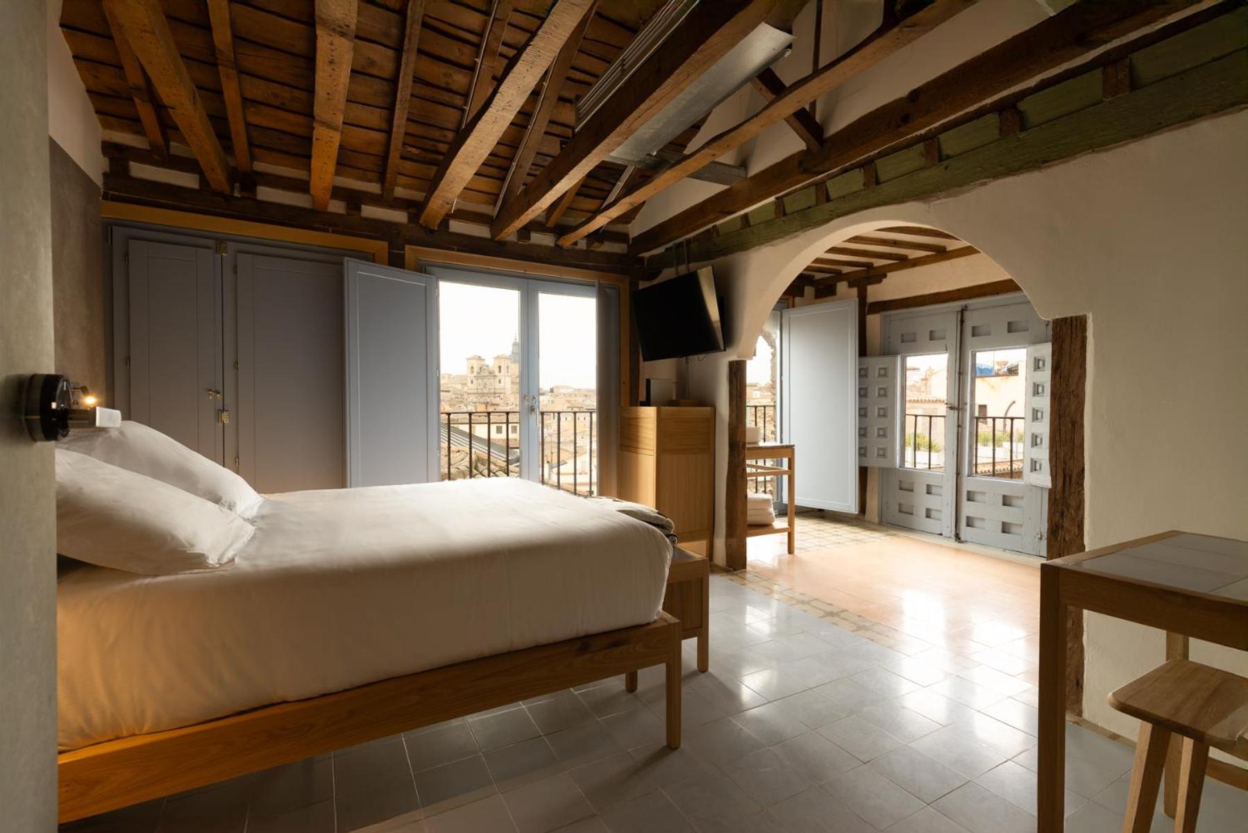 Hotel Carlos V Toledo Bagian luar foto