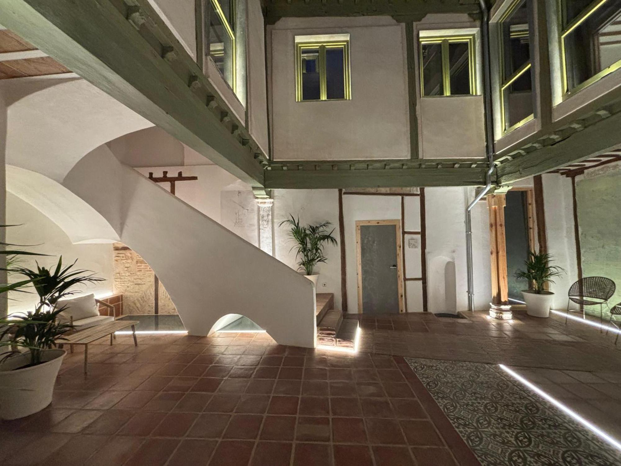 Hotel Carlos V Toledo Bagian luar foto