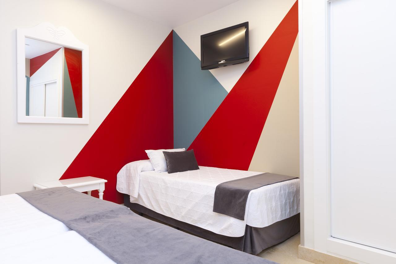 Hotel Carlos V Toledo Bagian luar foto