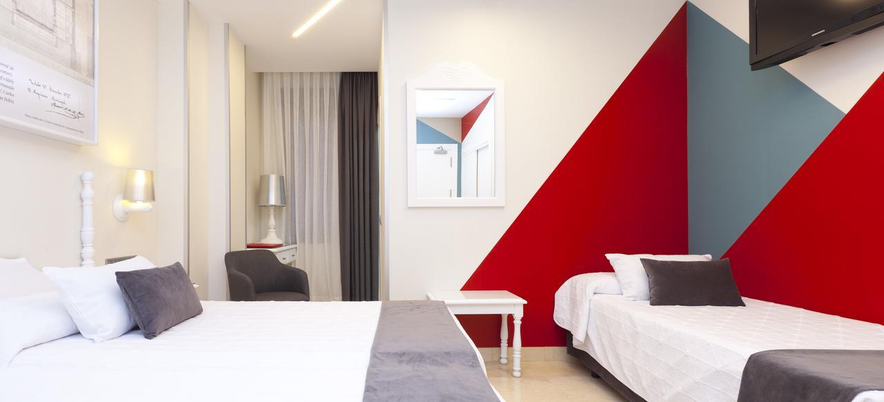 Hotel Carlos V Toledo Bagian luar foto